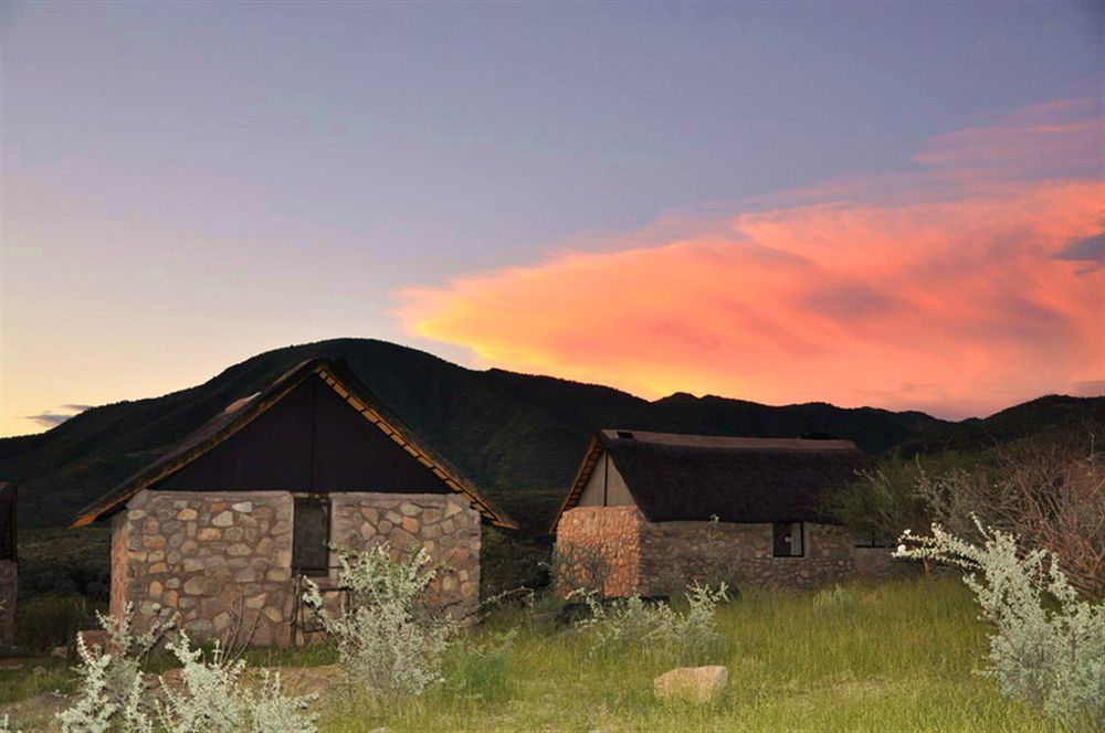 Kapika Waterfall Lodge Epupa Exterior foto